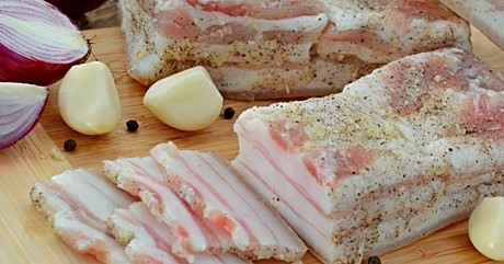 Сало с мясными прослойками (Салонина)